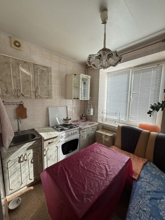 Продаж квартири біля 24 етажки , Познанська - фото 1