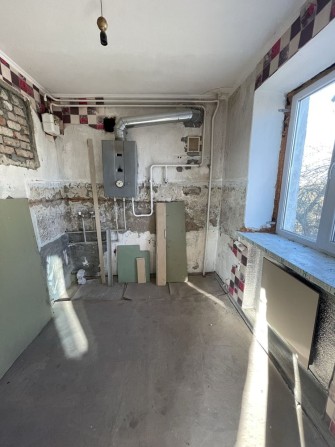 1 кімнатна квартира 4/5 поверх вулиця Корабельна - фото 1