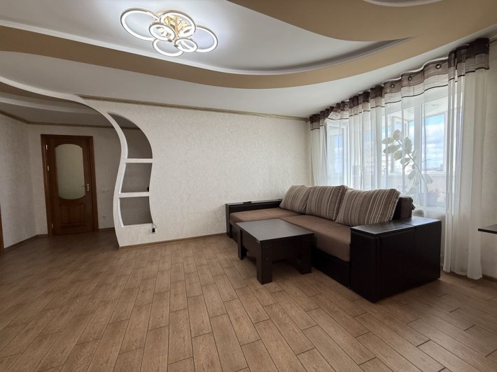 Продам 3 кімнатну квартиру район 4 школи - фото 1