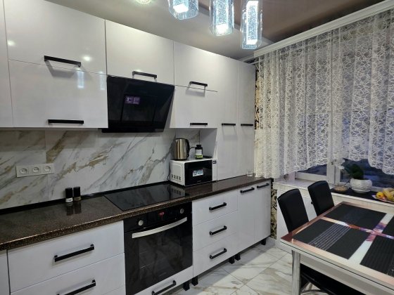 Затишна трикімнатна квартира в районі Фрегат Первомайськ