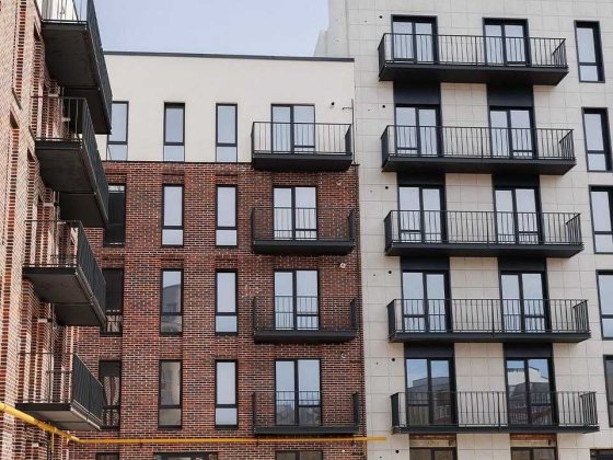 Продам квартиру в сучасному  комплексі Status Residens Лісові Гринівці