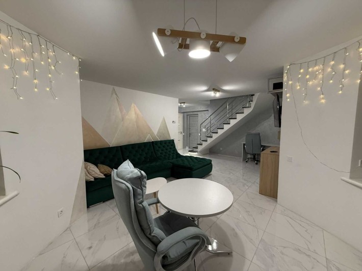 УВАГА , ПОНИЖЕННЯ ЦІНИ ! Продаж просторої квартири з євроремонтом - фото 1