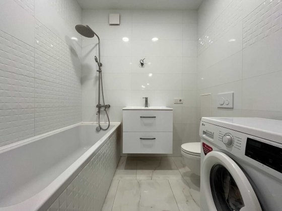 Продаж 1 кімнатної квартири в новобудові у районі Виставка Лісові Гринівці