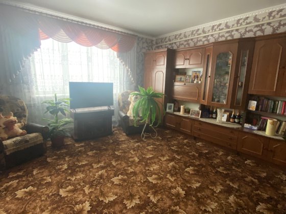 Продам трьох кімнатну квартиру Новгород-Северский