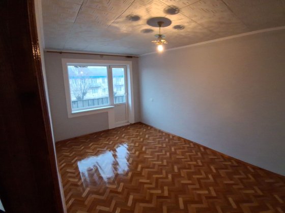 Продаж двохкімнатної квартири Кельменці