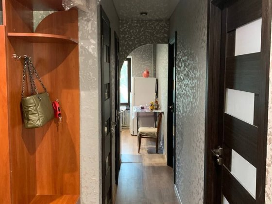 Продаж трикімнатної квартири, місто Кам'янське, власна! Куриловка