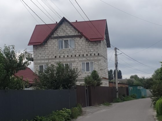 Продам будинок 200м2 на 1-го Травня вул. в Нові Петрівці с., в Вишгородському районі, Київська обл. Новые Петровцы
