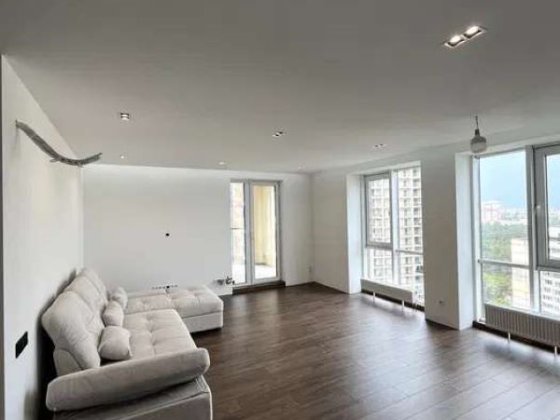 Продаж 2-к квартири вул. Князя Романа Мстиславича 28б Киев