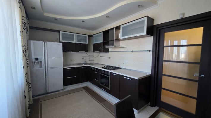 3 кімн. квартира 87 кв.м. на МІЧУРІНА( Баталіна)з МЕБЛЯМИ та ТЕХНІКОЮ - фото 1