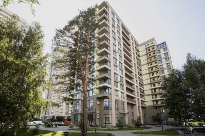 Продам 2-х к. квартиру в ЖК Крона парк (Бровари) - фото 1