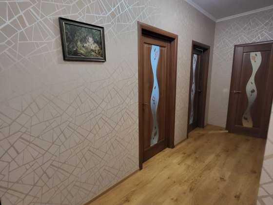 Продам простору 2-кімнатну квартиру у Вишневому Вишневе