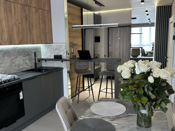 Нова 1-к. квартира - 45 м2  з шикарним дизайнерським ремонтом! Ивано-Франковск