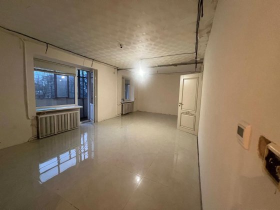 4 кімнатна квартира від власника в самому центрі міста Борисполя Бориспіль