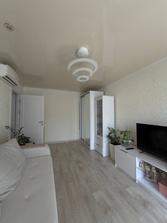 Терміново продам двокімнатну квартиру з євроремонтом! - фото 1