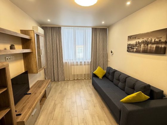 1-кімнатна квартира 39,9м2 / газове опалення/з ремонтом Вишневе