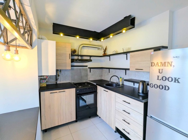 1к. квартира з автономним опаленням та ремонтом - фото 1