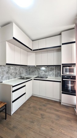 Квартира з ремонтом! ТЕРМІНОВО! Газ, Без комісії! - фото 1