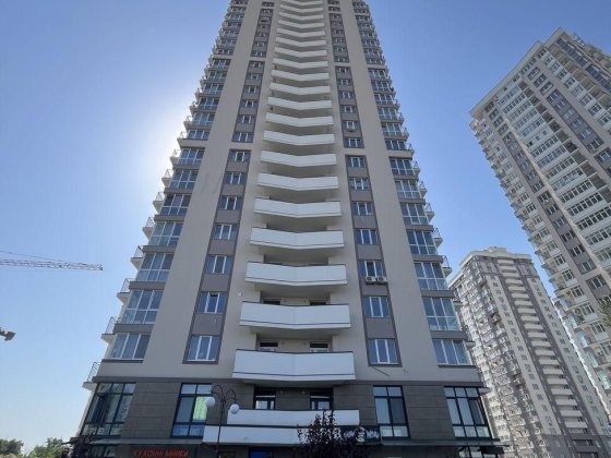 Продам 2-кім. квартиру 72 кв.м. ЖК «Лісовий Квартал» EM Бровары