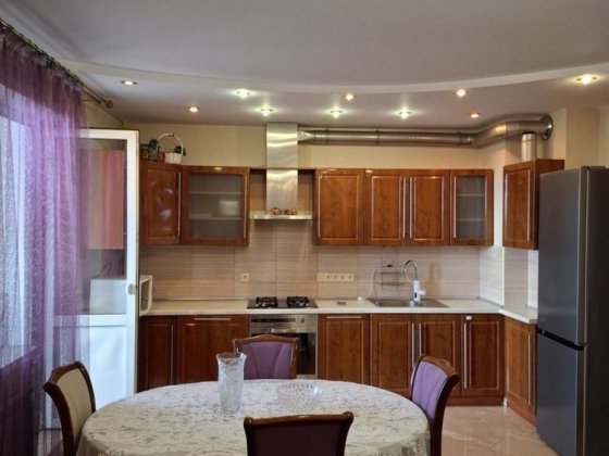 Продаж 3к квартири з переплануванням у простору 2к ЦЕНТР поруч Новус Буча