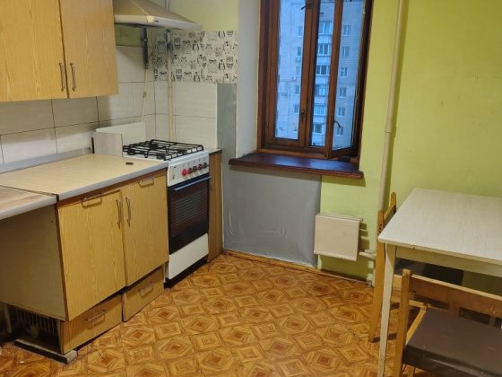 Продам 1 кім квартиру по вул Лагуновій 10 Бровары