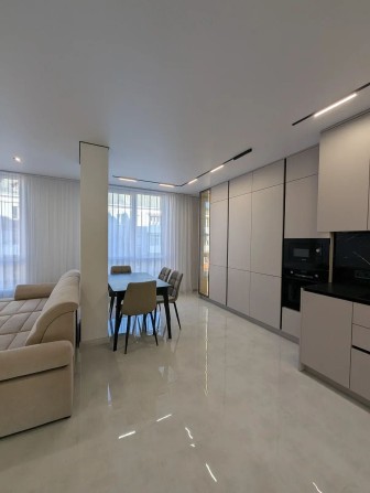 Трикімнатна квартира новобудова р-н вул.Коновальця - фото 1