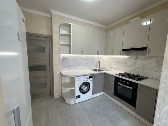 Продам 2К. Квартиру !
ЖК Софія Сіті (Амосова 63) Вишневе