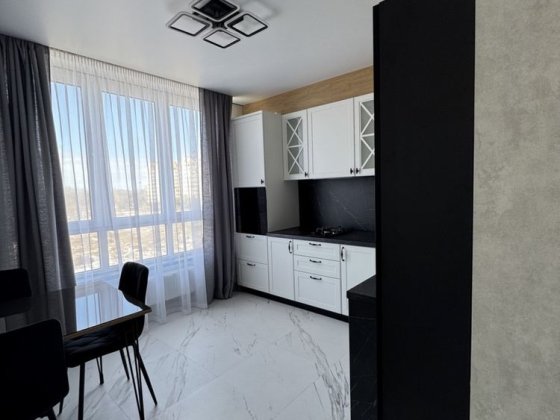 Однокімнатна квартира з ремонтом в розвиненому районі! Буча