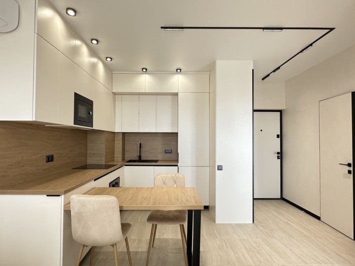 1 кім квартира з ремонтом і технікою в Бучі - фото 1