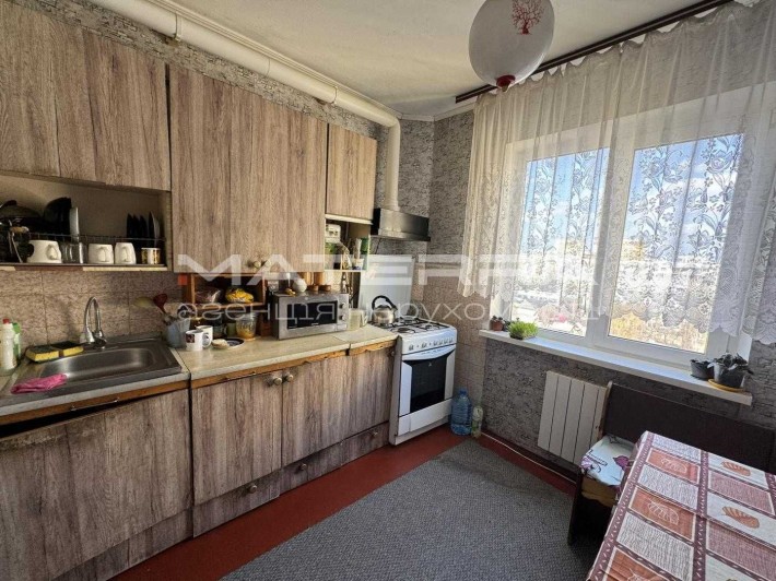 Вишневе продаж 3 кв. центр міста 68.8м2 по вул. Квітнева - фото 1