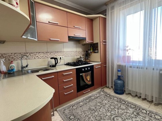 ПОСТАНОВИ 4 кімнатна з ремонтом вул.Хоткевича готова до проживання Івано-Франківськ