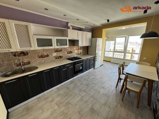 Продаж 2 кімнатна квартира з ремонтом в центрі по вул. Нац Гвардії Ивано-Франковск