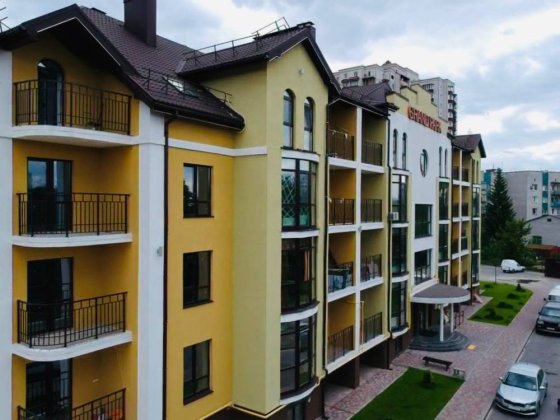 Продаж великої 1-к квартири з індивідуальним газовим опаленням Бровары