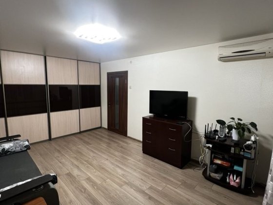 Продам 3 кімнатну квартиру Героів  Украіни 6 Бровари