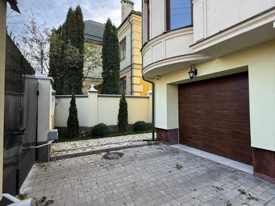 3 кімнатна квартира +ГАРАЖ Центр Івано Франківська Івано-Франківськ