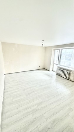 Продам 3-кімнатну квартиру ВЛАСНИК - фото 1