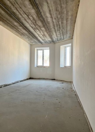 2к квартир без ремонту, поруч з сосновим парком! Мінімальне оформлення - фото 1