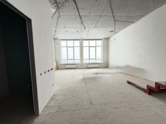 Продаж пентахуса част. ремонтом. З великою терассою. Без комісії Буча