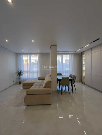 НОВИНКА! Простора 3кім. квартира в ЦЕНТРІ - фото 1