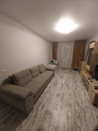 Продам 2 х кімнатну квартиру в центрі міста Борисполя - фото 1