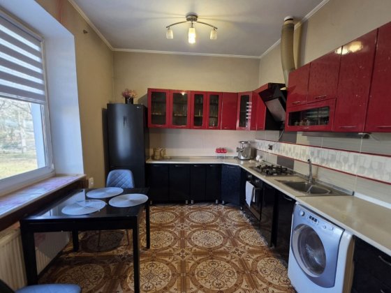 Продаж сучасної дворівневої квартири з власним подвір’ям! Белая Церковь