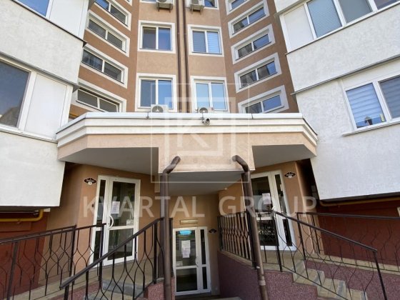 Квартира з ремонтом на 2 поверсі! Буча