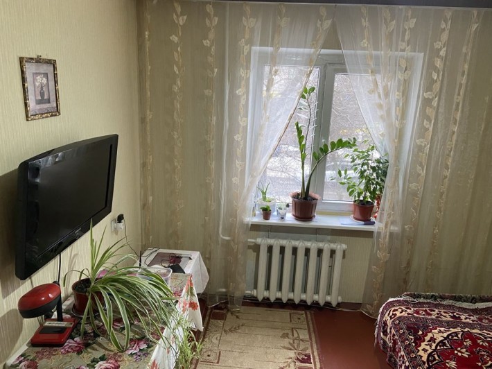 Продам 2 х кімнатну- квартиру від власника - фото 1