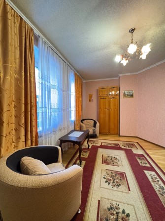 2х кімнатна квартира 65 м2 в самому центрі міста! - фото 1