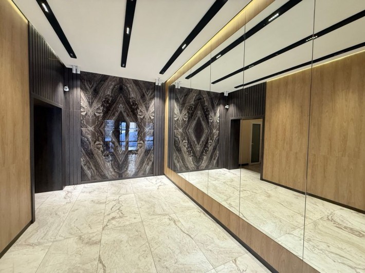 Видова 1-кімнатна квартира 34,8м2 в центрі Вишневого - фото 1