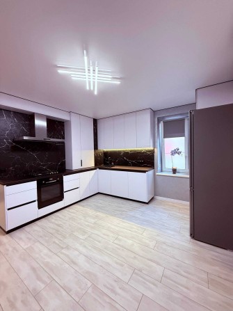 Продаж стильної 2к квартири в ЖК Київський Буча - фото 1