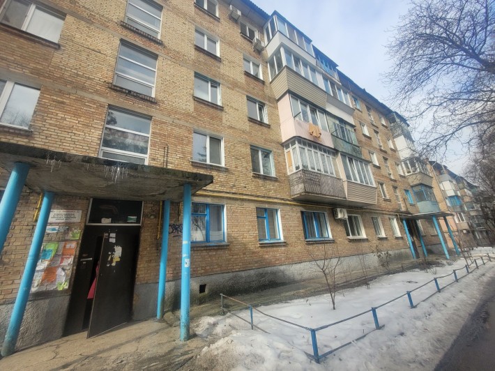 Квартира під ремонт. Вигідна пропозиція в центрі міста! 2КК в м.Вишнев - фото 1