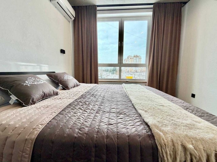 Однокімнатна з новим якісним ремонтом, газ! Без комісії! - фото 1