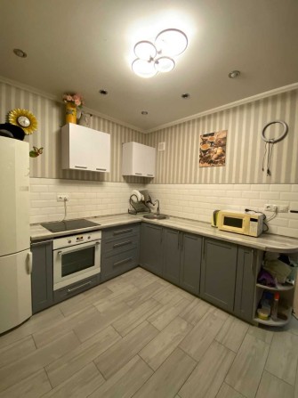 Продам 1-кімнатну квартиру, вул. Лесі Українки, 74в - фото 1