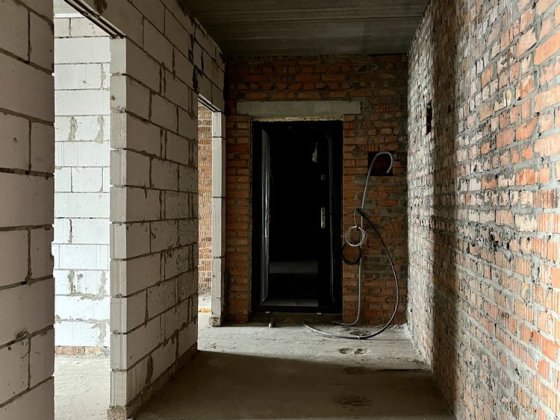 Простора 3к квартира ,зі зручним виїздом до Києва!Вже можна на ремонт! Буча