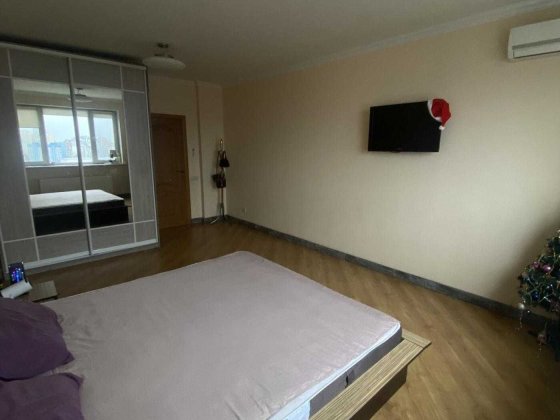 Велика 1-кімн квартира, вул. Симоненка 2-б, Бровари Бровары